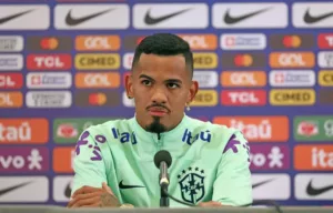 Galeno recusa convite de Portugal e diz realizar sonho na seleção brasileira: 'Ficha não caiu'