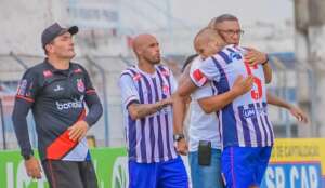 Penapolense x Vocem - 'Batendo na porta' do G8