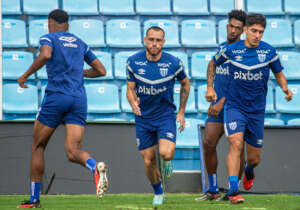 Após polêmica, Avaí questiona ausência de VAR no jogo de ida das quartas de final do Catarinense