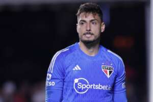 Paulistão: Rafael evita caçar culpados por queda do São Paulo e pede desculpas à torcida: 'Perdemos todos'