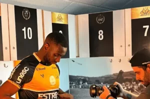 Bolaise aparece no BID, mas é desfalque do Criciúma no Campeonato Catarinense