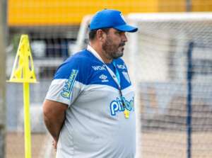Técnico do Avaí faz análise da primeira fase e foca no mata-mata do Catarinense: 'Novo campeonato'