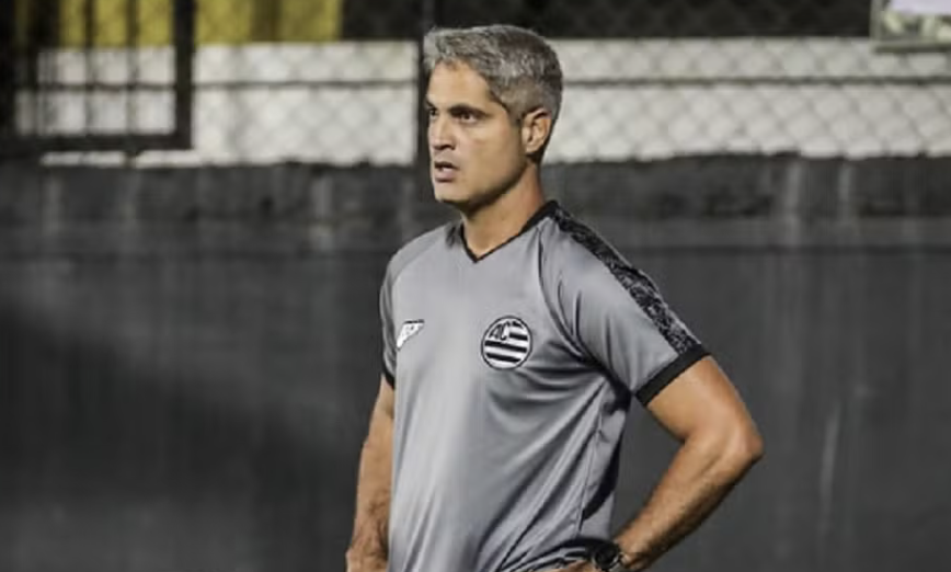 Mineiro: Athletic demite técnico Rodrigo Santana após ficar de fora da semifinal