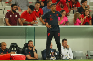 Paranaense: Athletico-PR anuncia a saída do auxiliar Wesley Carvalho, que dirigiu o time em 2023