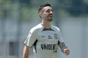 Igor Coronado é diagnosticado com dengue e deve desfalcar Corinthians na Sul-Americana