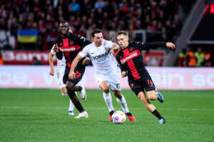 ALEMÃO: Bayer Leverkusen vence Freiburg e restabelece vantagem de 10 pontos