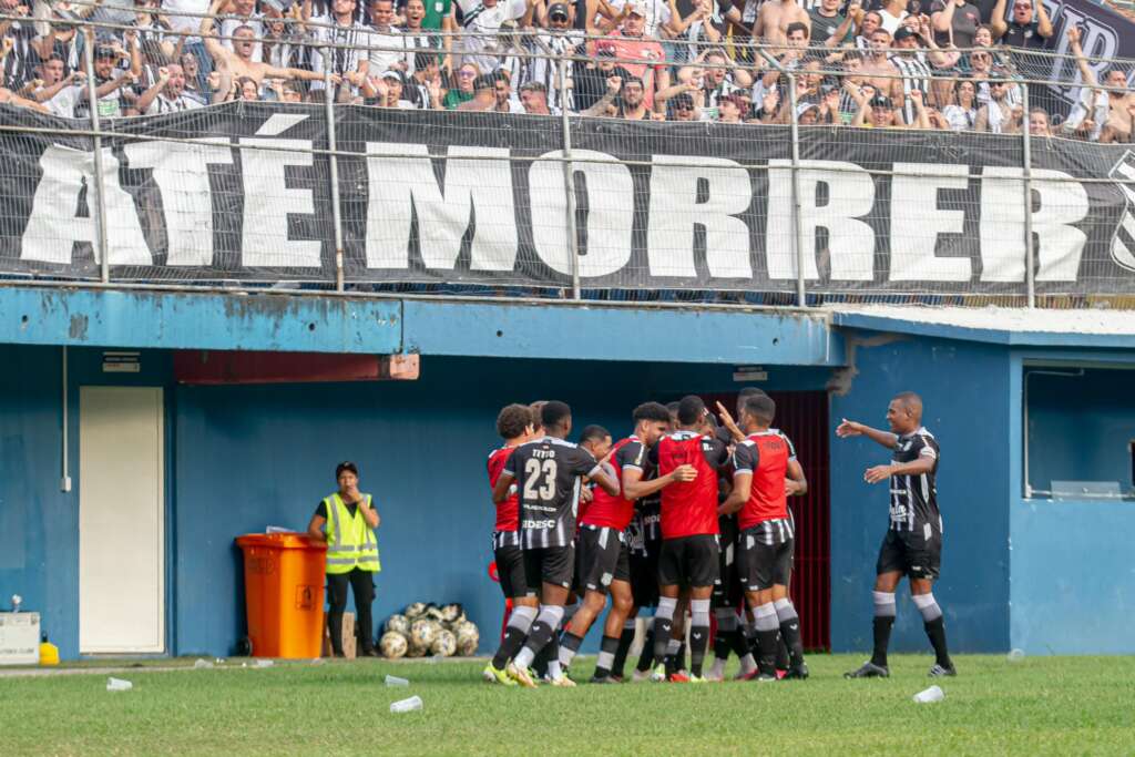 Mesmo após boa vitória no jogo de ida, zagueiro do Figueirense avisa: ‘Nada definido’
