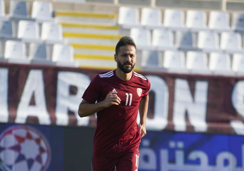 Ex-companheiro de Salah sofre parada cardíaca e desmaia em campo pelo Campeonato Egípcio