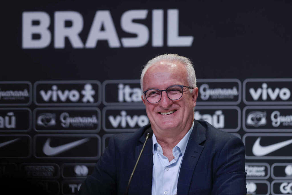 Galvão Bueno elogia convocação de Dorival e comenta expectativa para amistosos