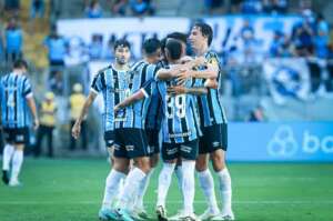 GAÚCHO: Grêmio goleia o Guarany de Bagé com gol do estreante Diego Costa
