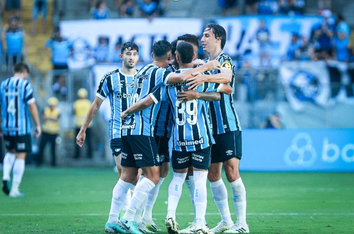 GAÚCHO: Grêmio goleia o Guarany de Bagé com gol do estreante Diego Costa