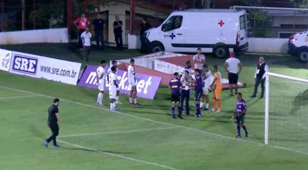 Paulista A3: Acidente atrasa chegada da Matonense em Itapira; Equipe entra com sete em campo