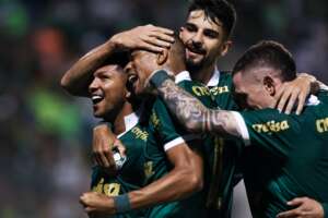 PAULISTÃO: Palmeiras e Santos vencem, mas Alviverde termina na liderança geral