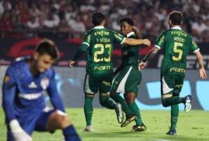 Paulistão: FPF antecipa jogos de Palmeiras e Santos para sábado na última rodada