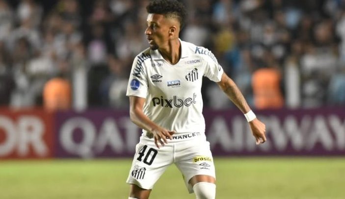 Guarani confirma meia ex-Santos e atacante do Atlético-GO para Série B