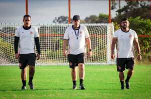 Amazonense: Invicto há quatro jogos, técnico leva Manauara às quartas de final do 2º turno