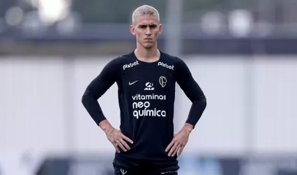 Rojas cobra R$ 40 milhões do Corinthians