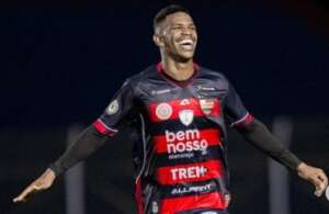 AMAPAENSE: Com dois gols de Foguete, Trem vence Oratório e é o novo vice-líder