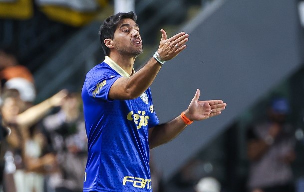 Abel reconhece atuação ruim do Palmeiras, mas crava: ‘Somos o time da virada’