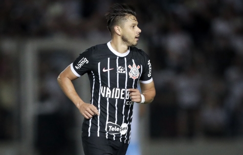 Romero fez dois na vitória do Corinthians