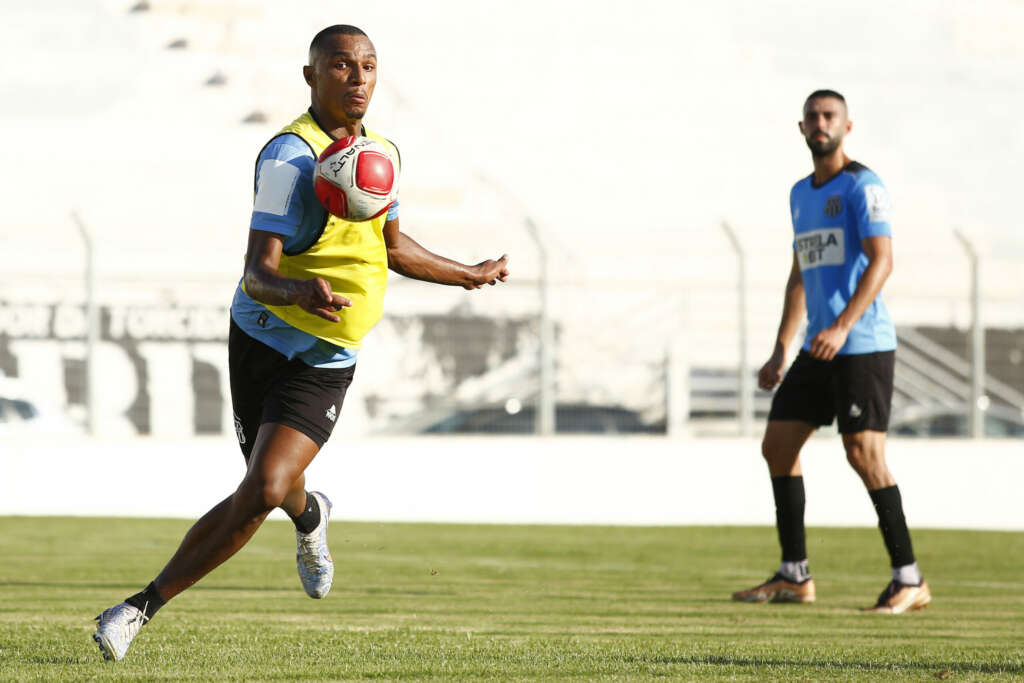 Inscrito para o mata-mata do Paulistão, Ponte Preta anuncia oficialmente atacante Venícius