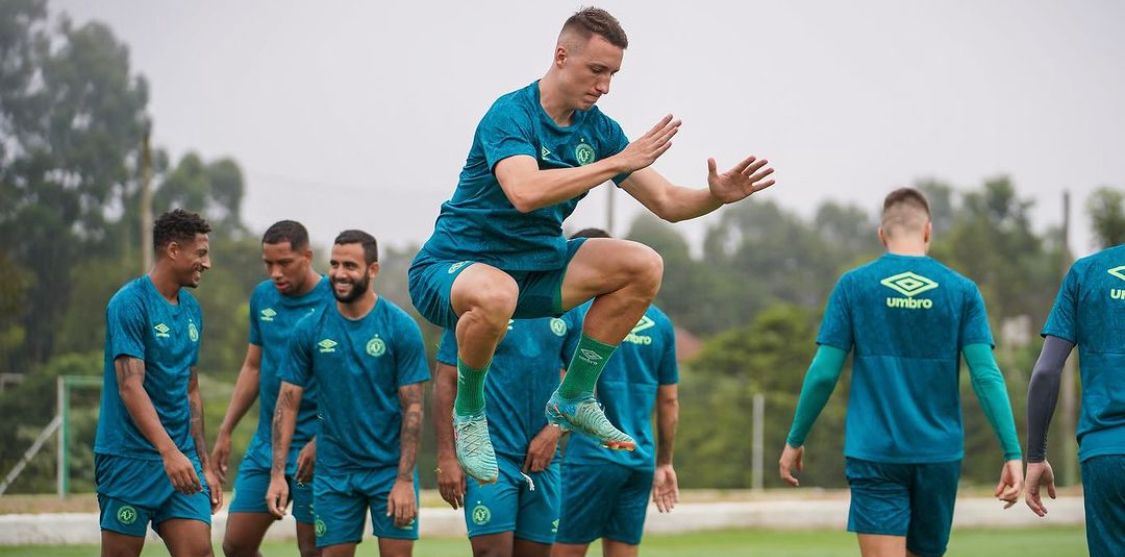 Catarinense: Ameaçada de rebaixamento, Chapecoense fecha preparação para ‘jogo da vida’