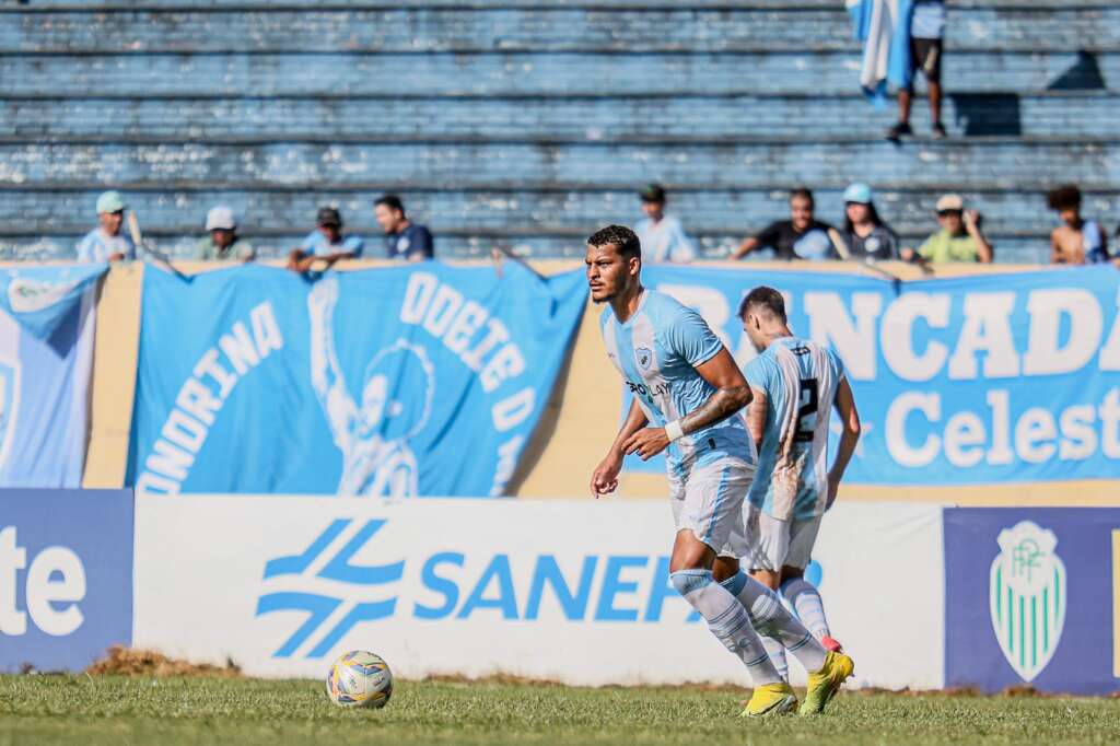 Paranaense: Zagueiro do Londrina comemora vitória sobre Athletico e destaca semana de trabalho 2 WhatsApp Image 2024 03 04 at 15.54.55 1