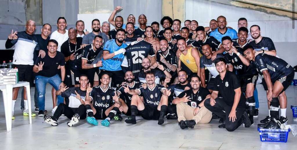 PARAIBANO: Treze vence o CSP fora de casa e cola na liderança