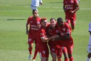 Itapirense x São Caetano - Itapirense vai atrás do G8 em jogo difícil contra o Azulão