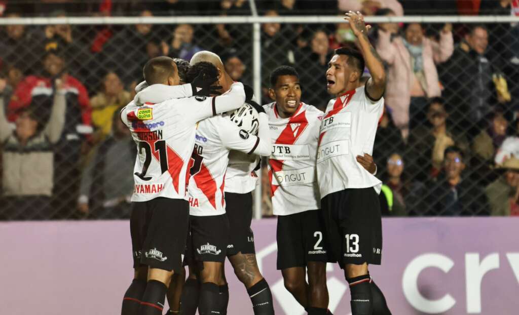 LIBERTADORES: Always Ready-BOL vence Nacional-URU em jogo na altitude acima de La Paz