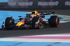 Max Verstappen vence GP da Arábia Saudita e chega a 100 pódios na Fórmula 1