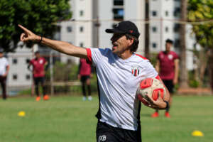 Paulistão: Técnico do Botafogo projeta embate contra líder Palmeiras: 