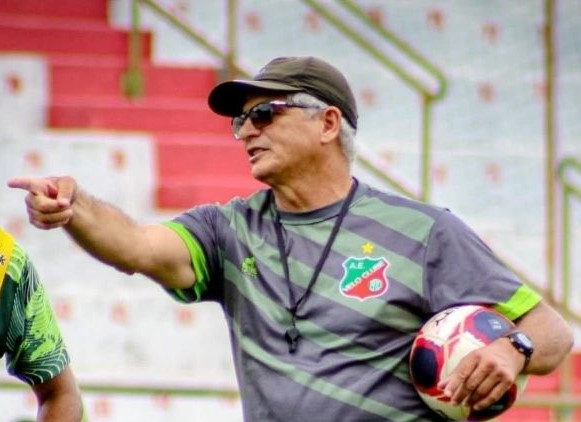 Técnico conhecido no interior paulista assume equipe na Segunda do Paraná