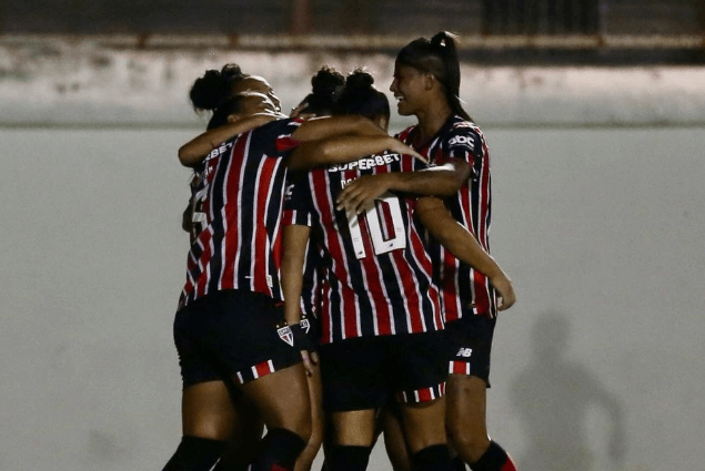 BRASILEIRÃO FEMININO: Fluminense-RJ faz 3 no Atlético-GO e assume ponta