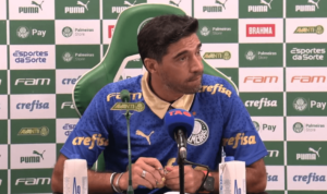 Paulistão: Abel diz que não fala mais sobre caso de preconceito e celebra 'grande jogo' do Palmeiras