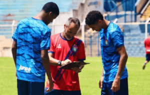 Paulista A3: Rogério Zimmermann deixa São Caetano após rebaixamento e 11 jogos