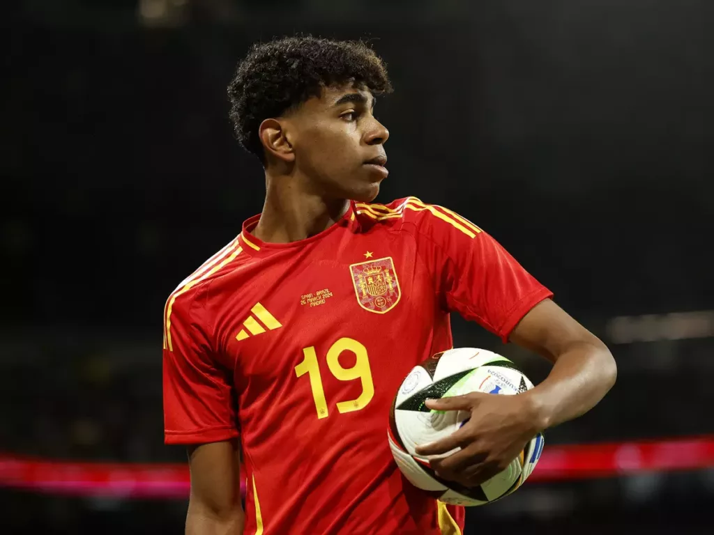 Lamine Yamal: conheça o jovem espanhol com multa contratual de R$ 5,39 bilhões