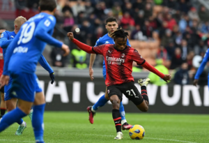 ITALIANO: Milan vence Empoli por 1 a 0 e pressiona a Juventus na disputa pela vice-liderança do Italiano