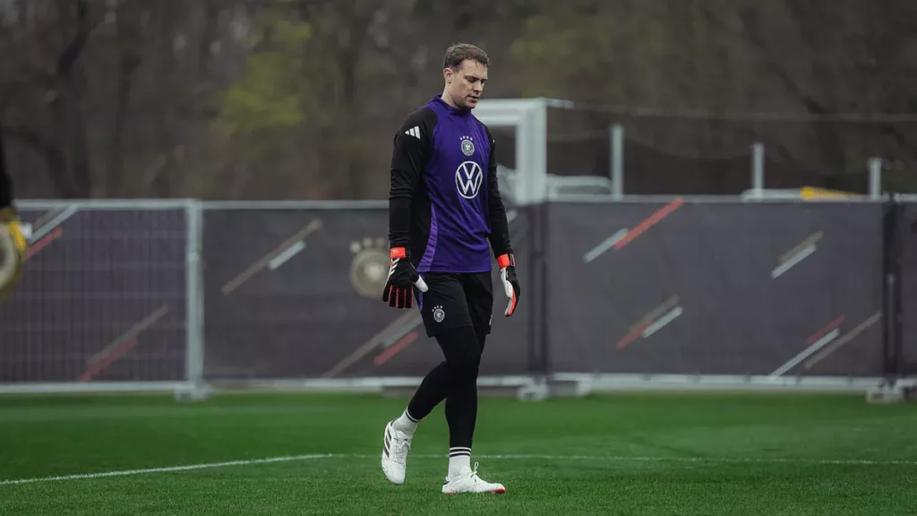 Neuer sofre lesão muscular em treino da Alemanha é é cortado dos amistoso da Data Fifa