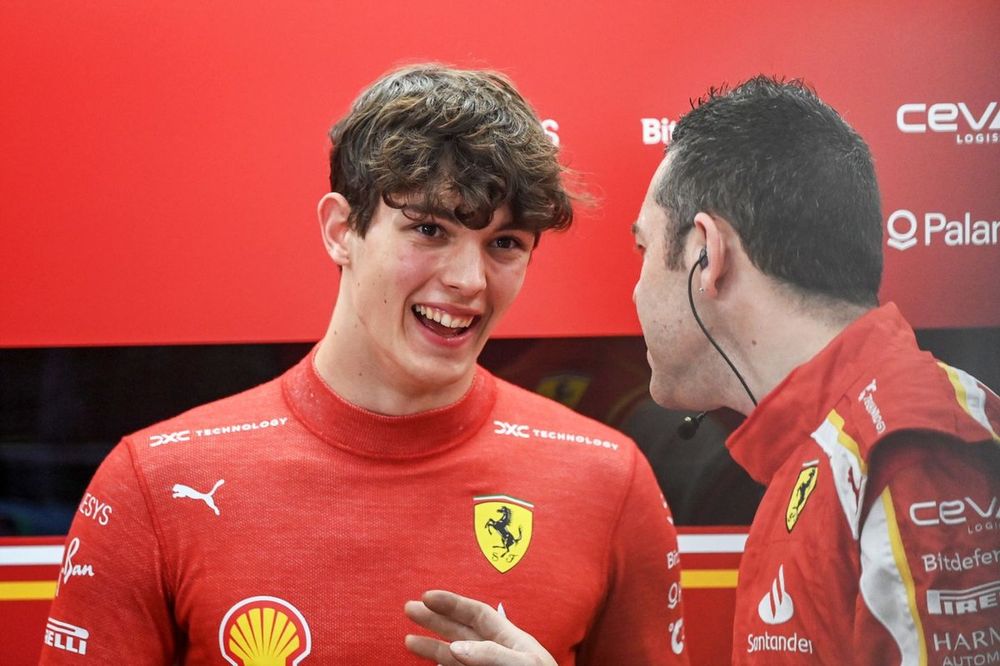 Chefe da Ferrari aprova estreia de Bearman no GP da Arábia Saudita: ‘Fantástico’