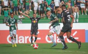 Herói da permanência no Paulistão tem futuro indefinido no Guarani