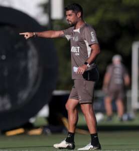 Corinthians tem duas mudanças para buscar reabilitação diante do Red Bull Bragantino