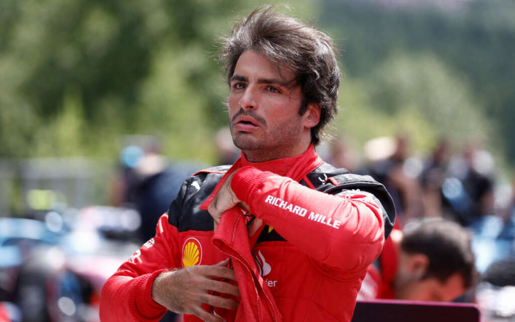 Preterido pela Ferrari, Sainz diz não ter ideia de onde correrá na F-1 em 2025