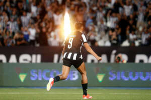 BRASILEIRÃO: Palmeiras e Flamengo decepcionam, São Paulo se reabilita e Fogão e Furacão no G4