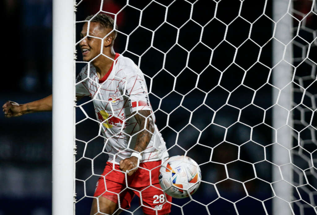 Racing-ARG x Red Bull Bragantino: onde assistir e escalações!