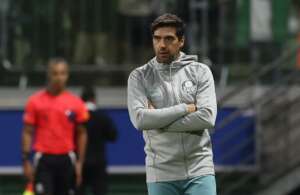 Abel Ferreira é 'provocado' por marca de carros elétricos após dizer que não gosta dos modelos