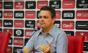 Presidente do Atlético-GO detona arbitragem após 1ª rodada do Brasileirão: 'Uma máfia'