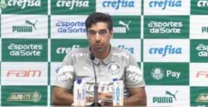 Abel alerta e cita Estêvão no Palmeiras: 'Nunca se esconde'