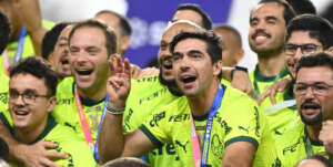 Palmeiras iguala feito do Palestra Itália e chega ao tricampeonato estadual