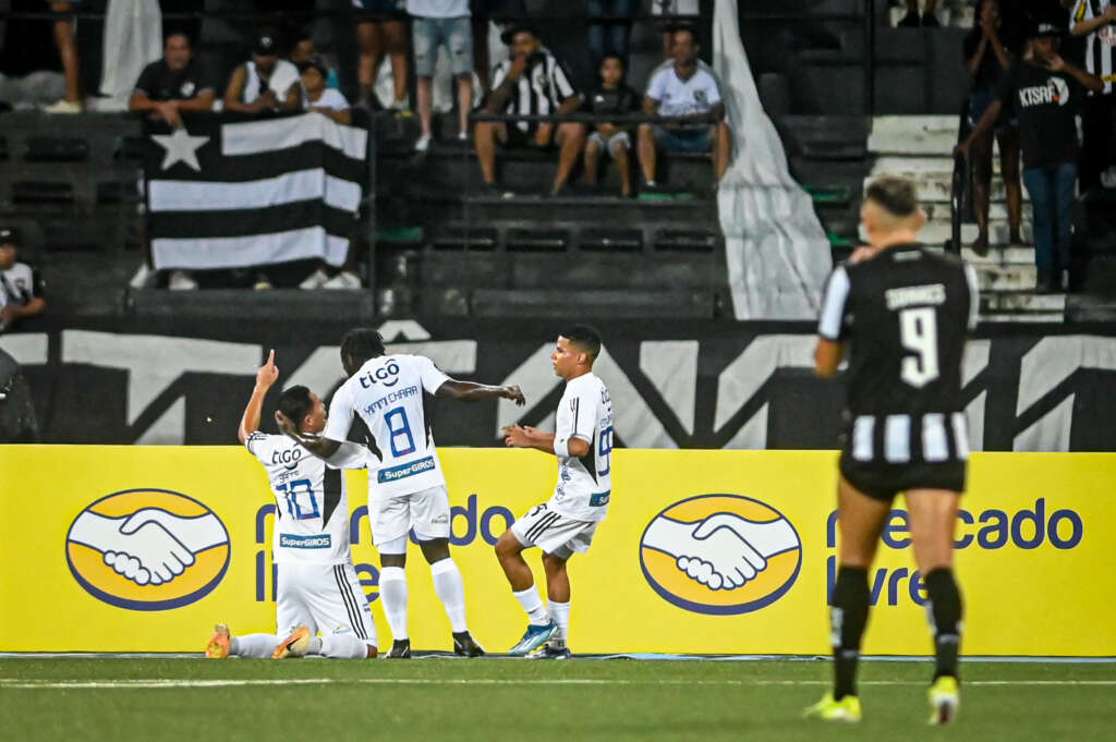 Botafogo Junior 8